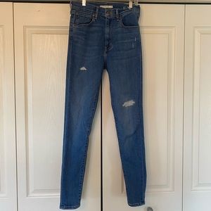 Levi’s Mile High Skinny Jeans!